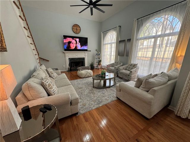 525 Lake Medlock Drive, Alpharetta, GA 30022