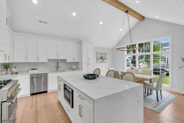 96 North St, Madison Boro, NJ 07940