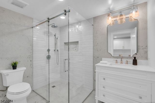 96 North St, Madison Boro, NJ 07940