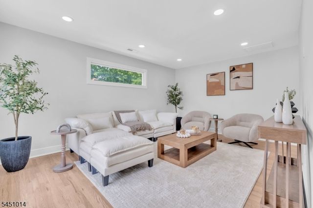 96 North St, Madison Boro, NJ 07940