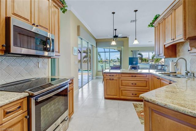 1119 1st TER, Cape Coral, FL 33990
