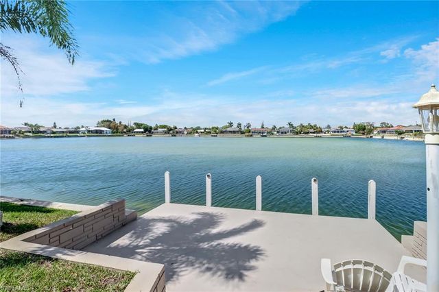 1119 1st TER, Cape Coral, FL 33990
