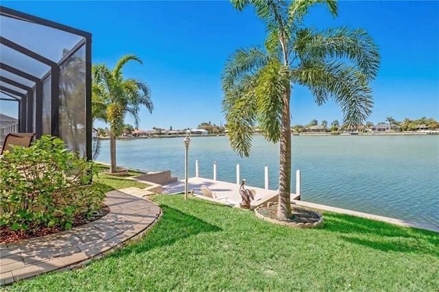 1119 1st TER, Cape Coral, FL 33990