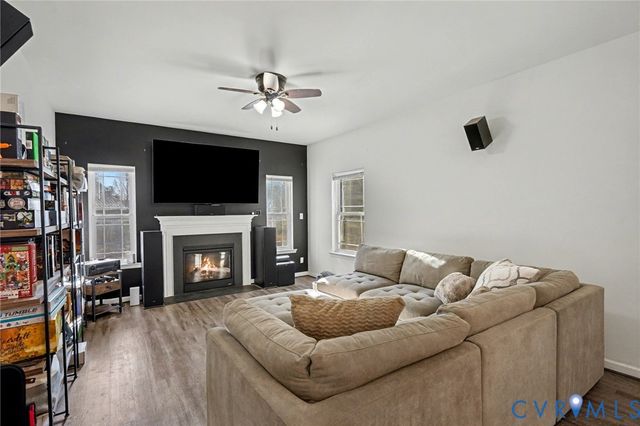 794 White Oak Rd, Fredericksburg, VA 22405