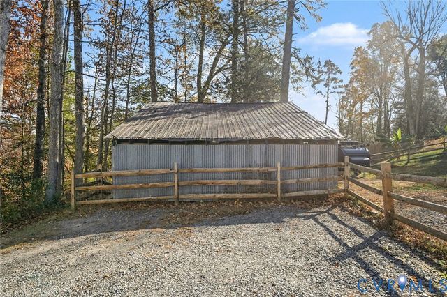 794 White Oak Rd, Fredericksburg, VA 22405