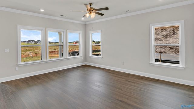 7039 Willow Walk Boulevard SE, Gurley, AL 35748