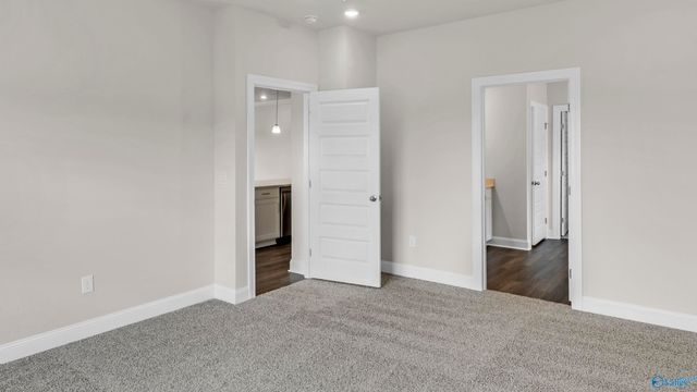 7039 Willow Walk Boulevard SE, Gurley, AL 35748