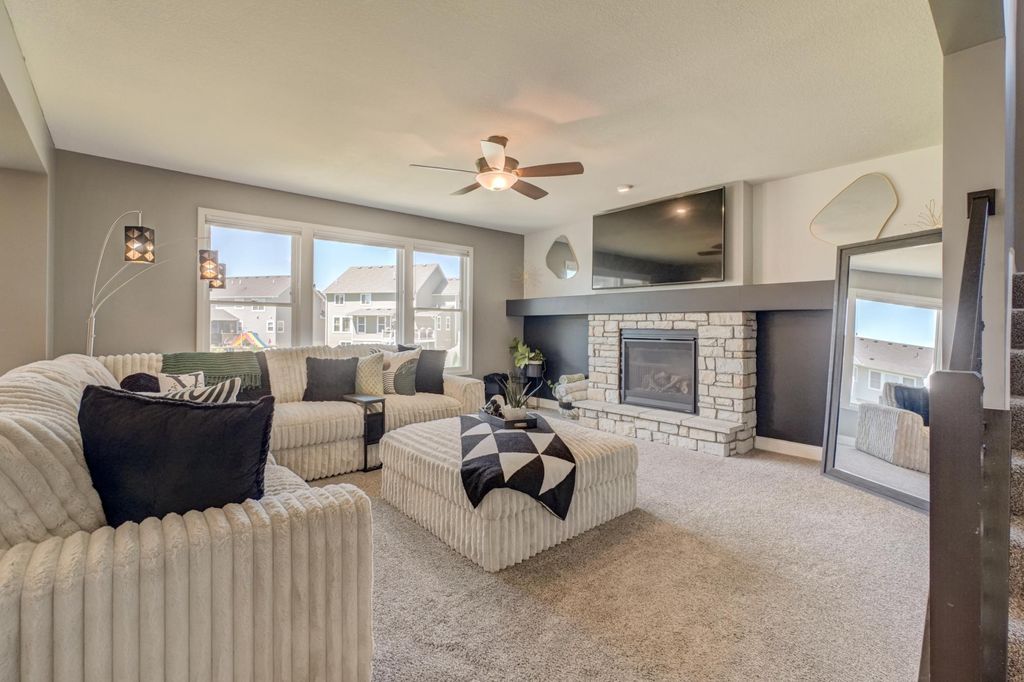 5204 Porchlight Bay, Woodbury, MN 55129 — photo 2