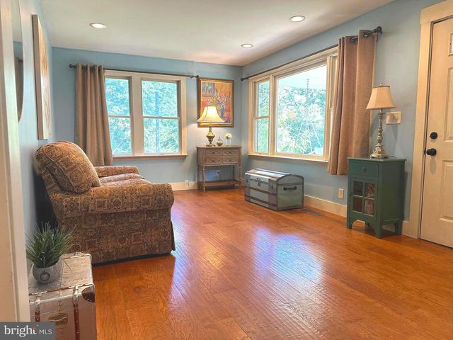 7426 SPRING RD, Seven Valleys, PA 17360