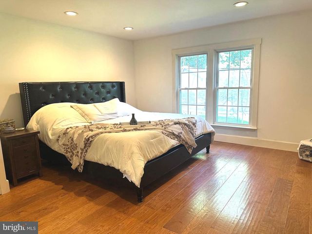 7426 SPRING RD, Seven Valleys, PA 17360