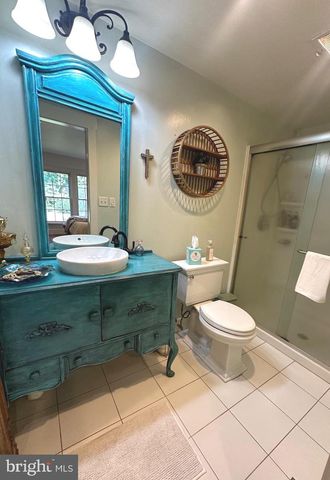 7426 SPRING RD, Seven Valleys, PA 17360