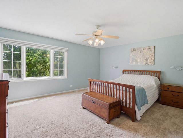 8841 N Birch Avenue, Morton Grove, IL 60053