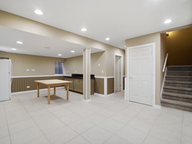 8841 N Birch Avenue, Morton Grove, IL 60053