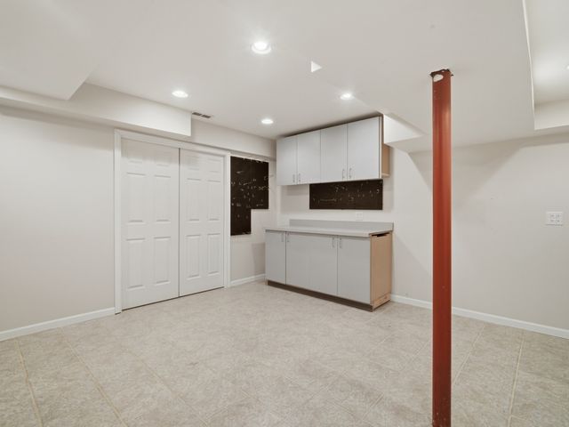 8841 N Birch Avenue, Morton Grove, IL 60053