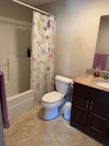 35 Prospect St 301, Woburn, MA 01801