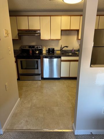 35 Prospect St 301, Woburn, MA 01801