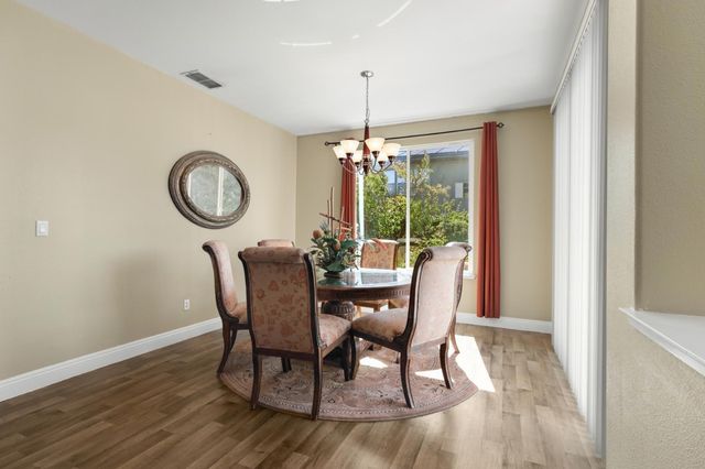 2624 Grazing Point Way, Elk Grove, CA 95757