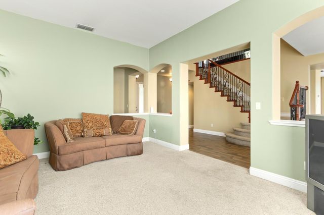 2624 Grazing Point Way, Elk Grove, CA 95757