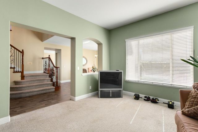 2624 Grazing Point Way, Elk Grove, CA 95757
