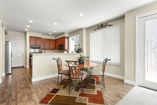 2624 Grazing Point Way, Elk Grove, CA 95757