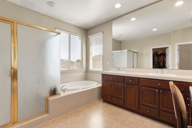 2624 Grazing Point Way, Elk Grove, CA 95757