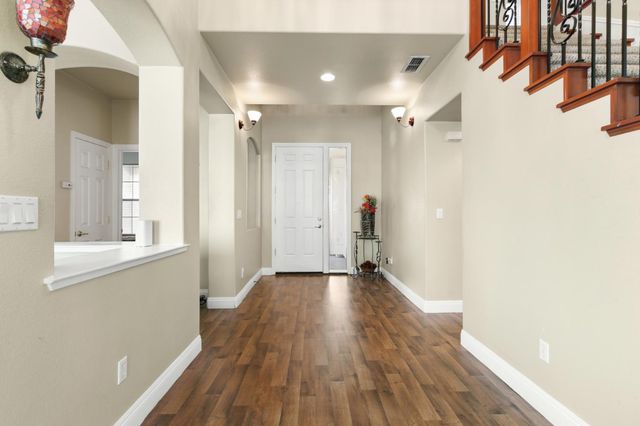 2624 Grazing Point Way, Elk Grove, CA 95757