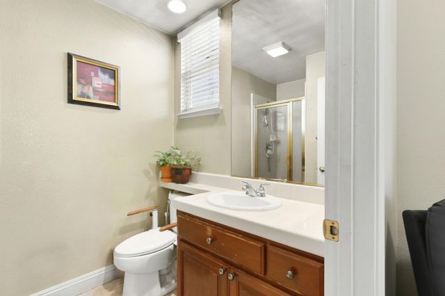 2624 Grazing Point Way, Elk Grove, CA 95757