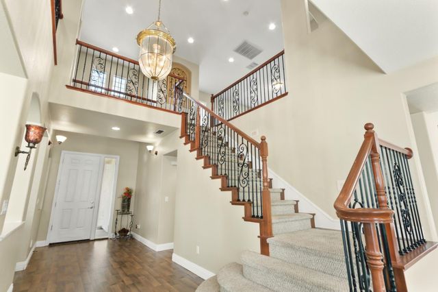 2624 Grazing Point Way, Elk Grove, CA 95757