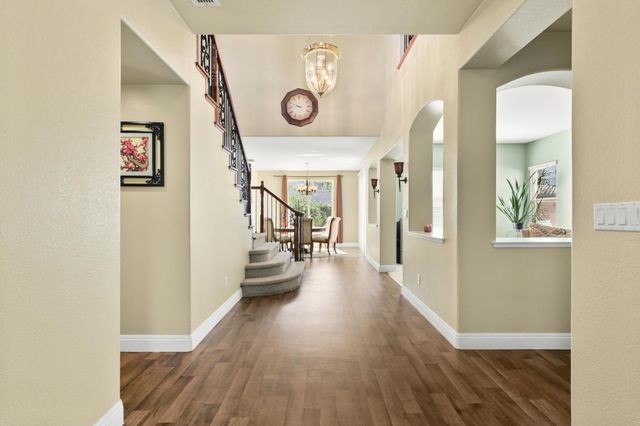 2624 Grazing Point Way, Elk Grove, CA 95757