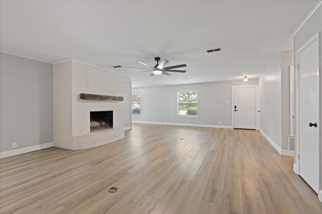 2202 Wainwright Ct., Longview, TX 75604