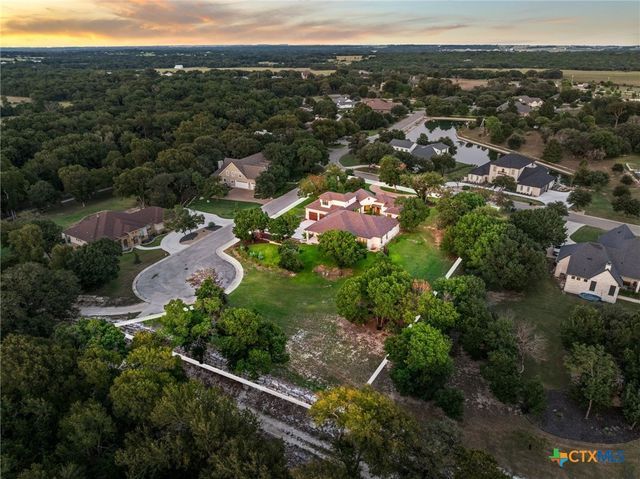 481 Via Lago, Belton, TX 76513