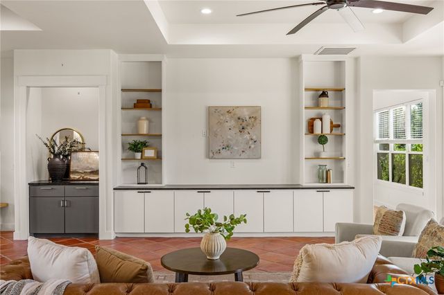 481 Via Lago, Belton, TX 76513