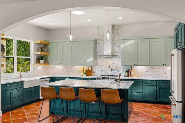 481 Via Lago, Belton, TX 76513