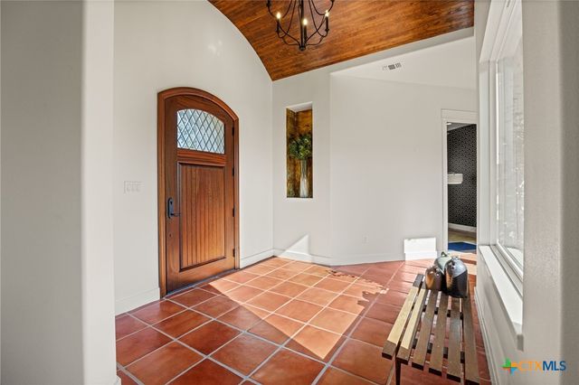 481 Via Lago, Belton, TX 76513