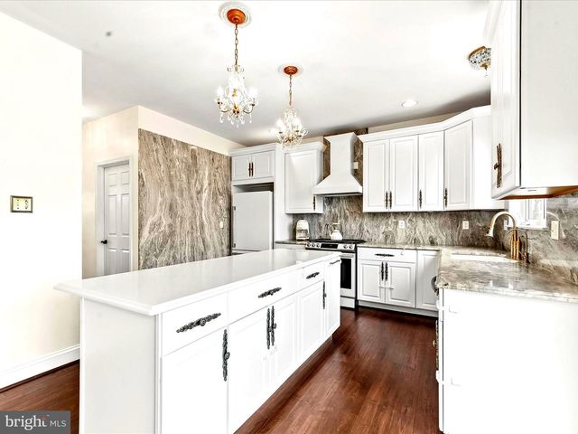 3033 HONEYMEAD RD, Downingtown, PA 19335