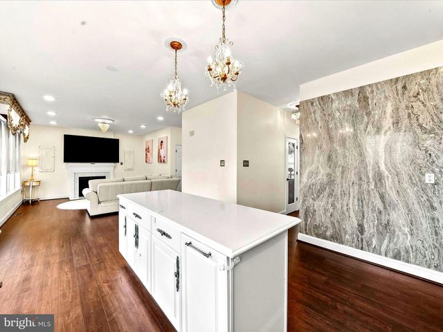 3033 HONEYMEAD RD, Downingtown, PA 19335