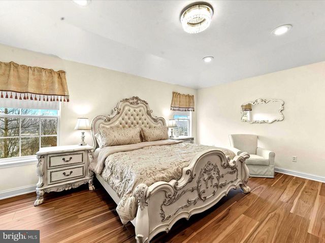 3033 HONEYMEAD RD, Downingtown, PA 19335