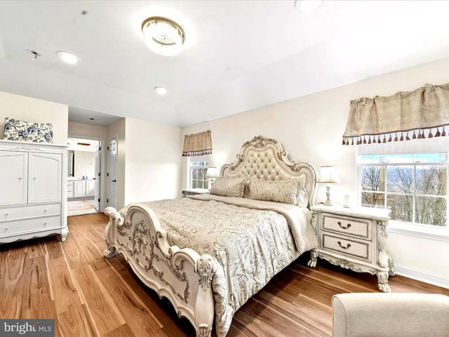 3033 HONEYMEAD RD, Downingtown, PA 19335