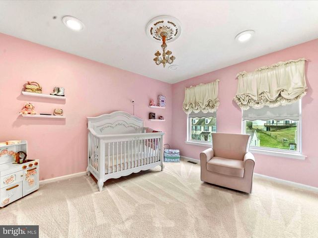 3033 HONEYMEAD RD, Downingtown, PA 19335