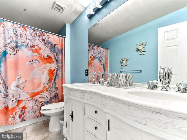 3033 HONEYMEAD RD, Downingtown, PA 19335