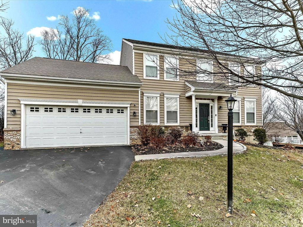 3033 HONEYMEAD RD, Downingtown, PA 19335