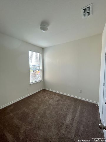 428 Blacktail Dr, New Braunfels, TX 78130