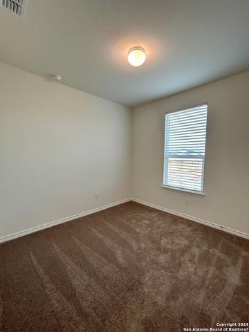 428 Blacktail Dr, New Braunfels, TX 78130