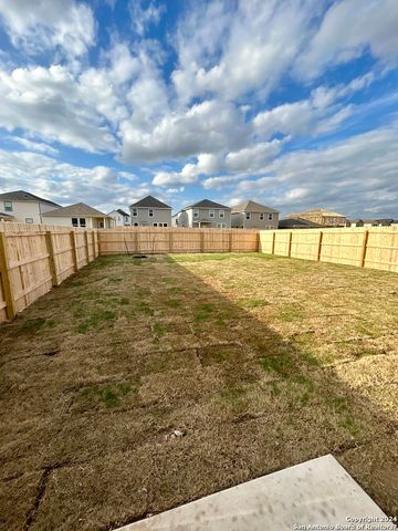 428 Blacktail Dr, New Braunfels, TX 78130