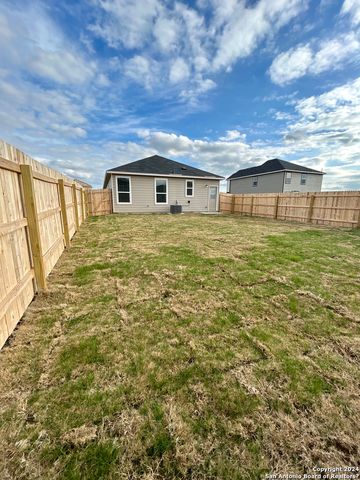 428 Blacktail Dr, New Braunfels, TX 78130