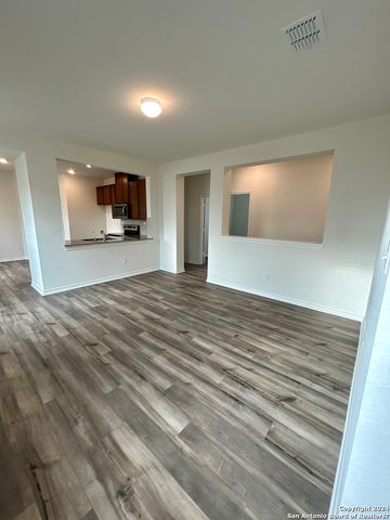 428 Blacktail Dr, New Braunfels, TX 78130