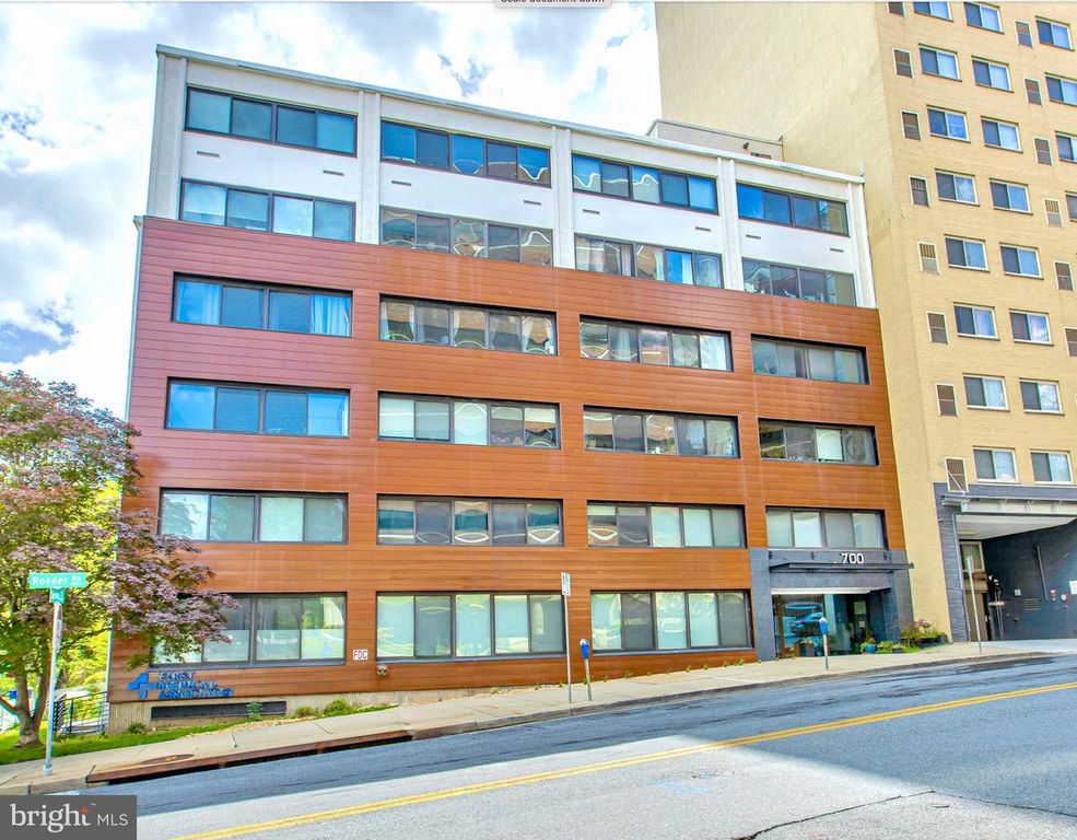 Image 1 of property listing at 700 ROEDER RD #104, Silver Spring, MD 20910