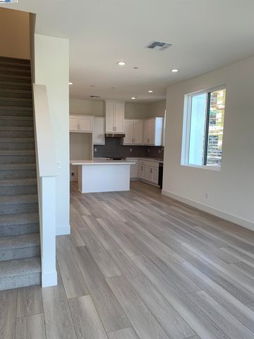 998 Harcot Court, San Jose, CA 95133