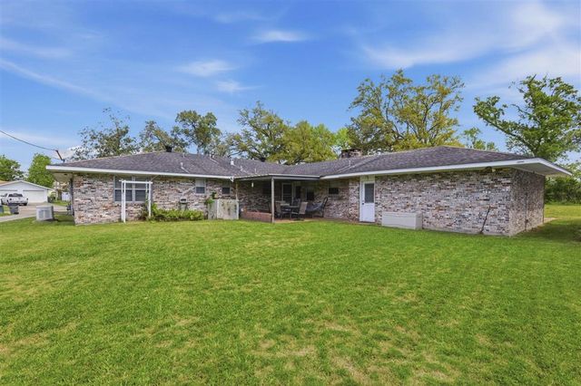 607 Lockwood Court, Lake Charles, LA 70605