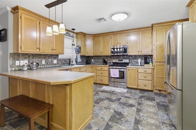 607 Lockwood Court, Lake Charles, LA 70605